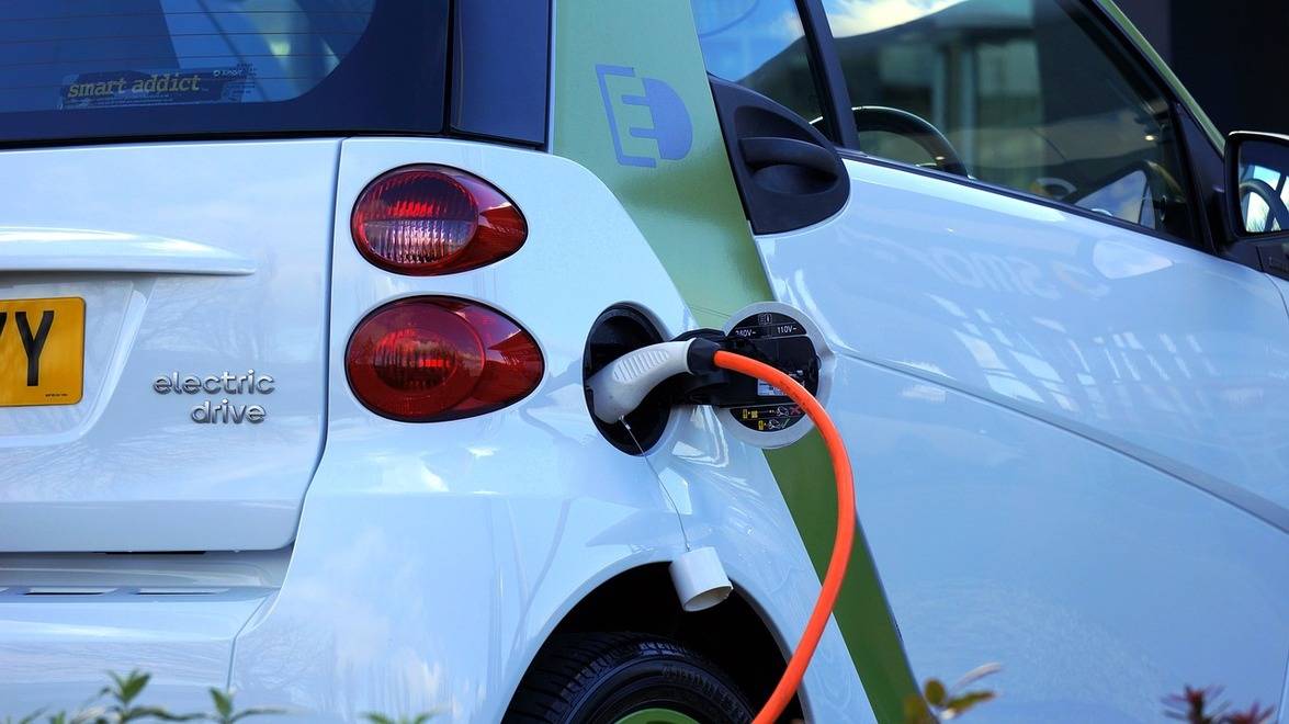 
          Why Electric Vehicles are the Future
  