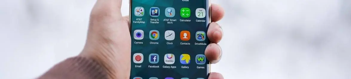 Top Helpful Apps for Economics Students Studying at Home