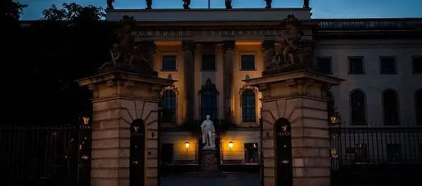 Hiding 'Unter den Linden' - Humboldt University Berlin, Germany